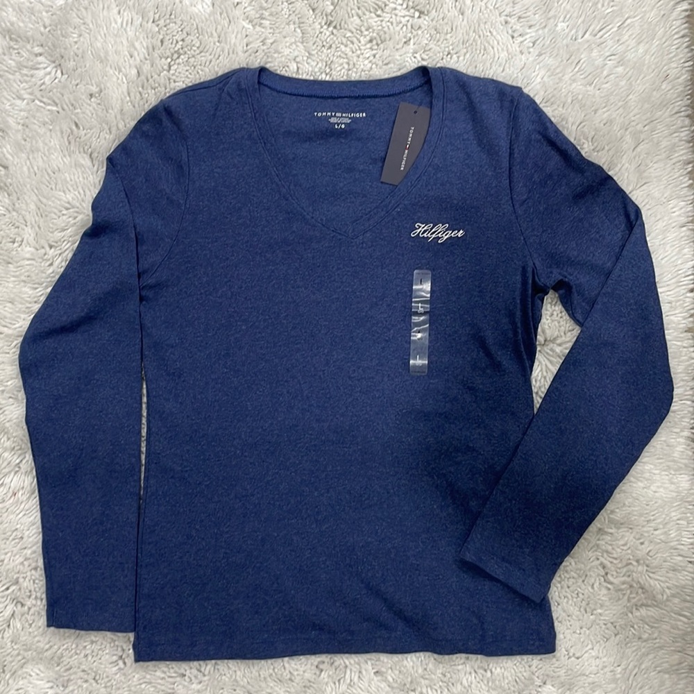 NWT Tommy Hilfiger V-Neck Blue T-Shirt- Size L - Picture 3 of 8